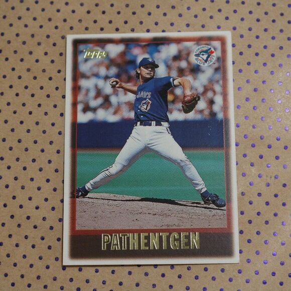 Pat Hentgen #330 Baseball Card - Picture 1 of 2